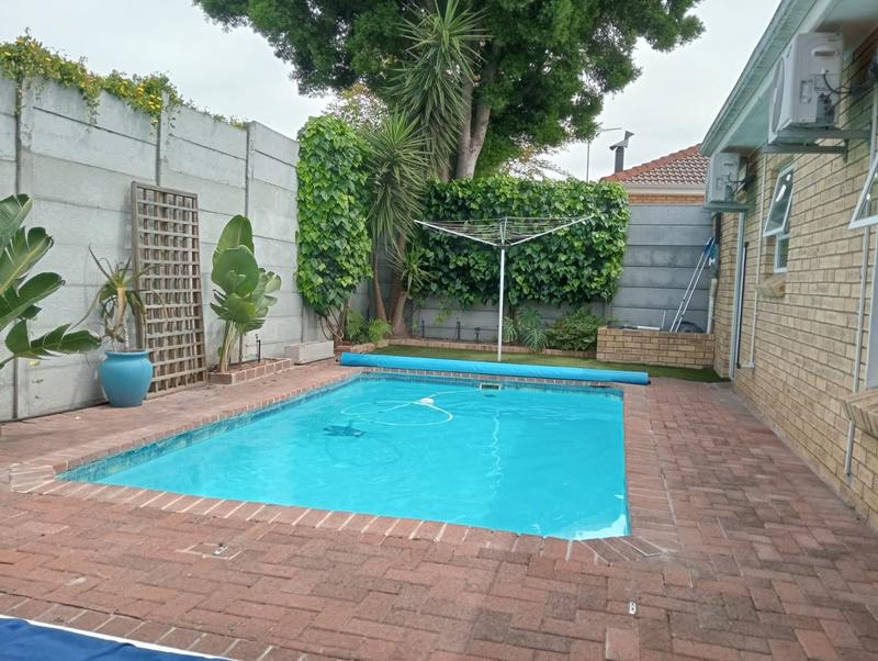 3 Bedroom Property for Sale in Protea Heights Western Cape